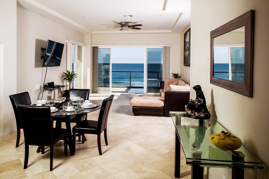 Playa Bonita Luxury Suites Rosarito Chambre photo